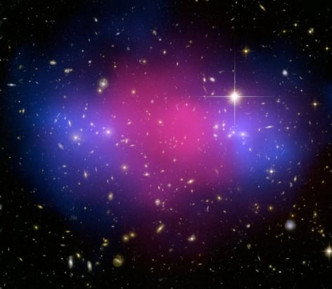 galaxy cluster collision MACSJ0025