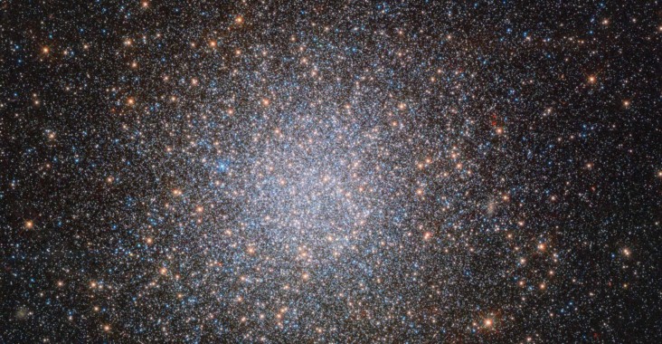 NGC 2419 pictured by Hubble