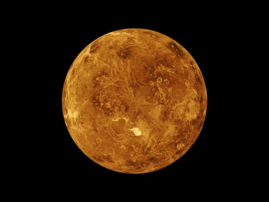 A Computer simulated global view of Venus